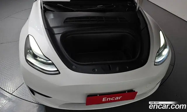Tesla Model Y 2023 0.2 автомат (гидро), миниатюра 5 Tesla Model Y 2023 0.2 автомат (гидро), миниатюра 5