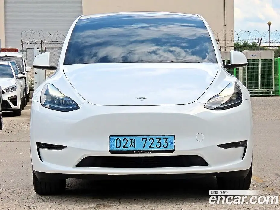 Tesla Model Y 2024 автомат (гидро), фото 1 Tesla Model Y 2024 автомат (гидро), фото 1