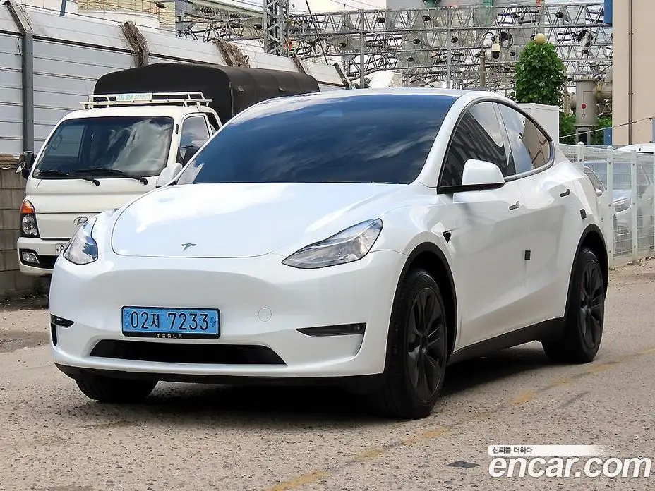 Tesla Model Y 2024 автомат (гидро), фото 2 Tesla Model Y 2024 автомат (гидро), фото 2