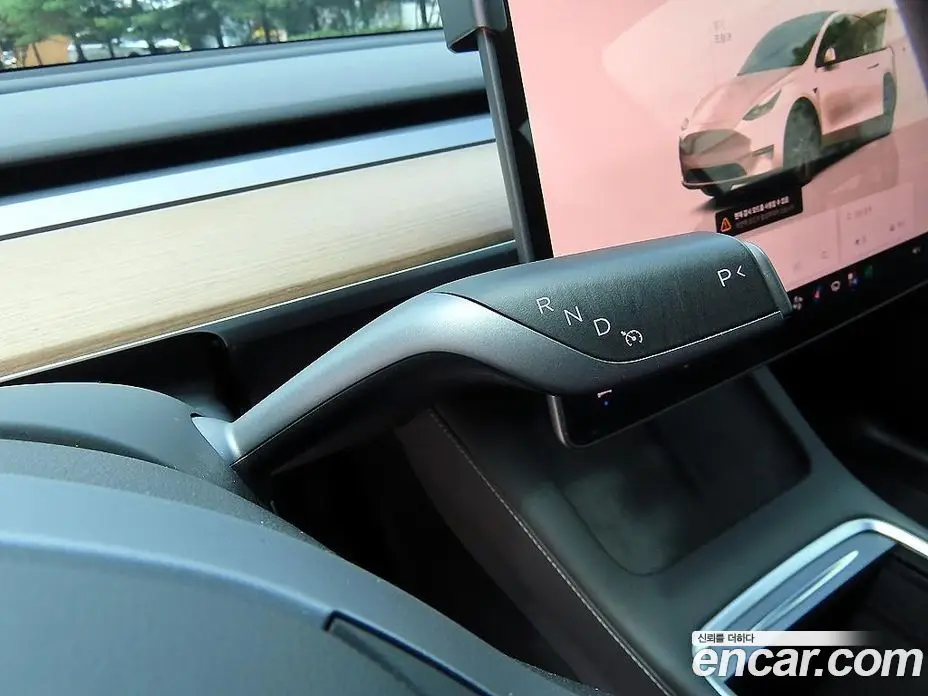 Tesla Model Y 2024 автомат (гидро), фото 9 Tesla Model Y 2024 автомат (гидро), фото 9