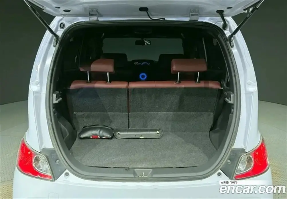 Toyota bB 2006 1.5 автомат (гидро), фото 19 Toyota bB 2006 1.5 автомат (гидро), фото 19
