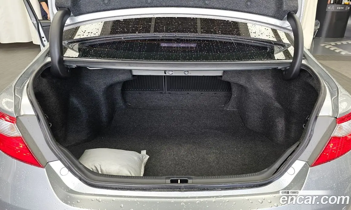 Toyota Camry 2016 2.5 автомат (гидро), фото 20 Toyota Camry 2016 2.5 автомат (гидро), фото 20