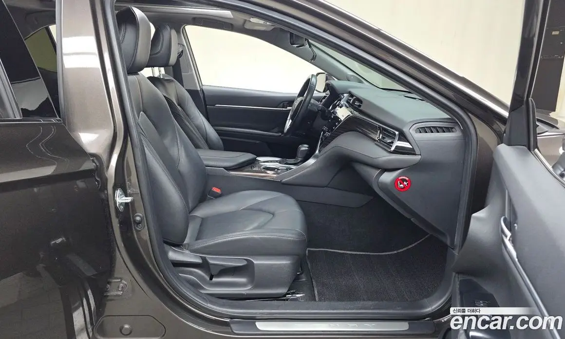 Toyota Camry 2019 2.5 автомат (гидро), фото 17 Toyota Camry 2019 2.5 автомат (гидро), фото 17