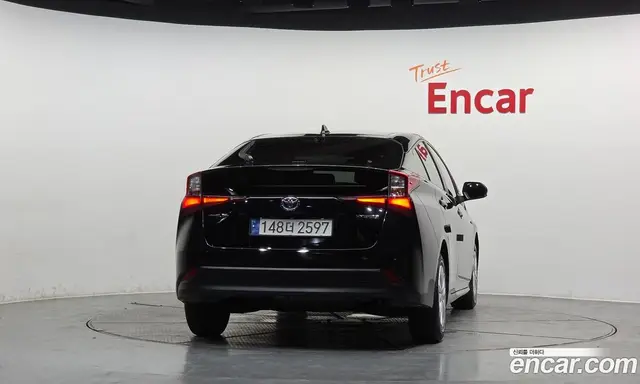 Toyota Prius 2021 1.8 автомат (гидро), миниатюра 3 Toyota Prius 2021 1.8 автомат (гидро), миниатюра 3