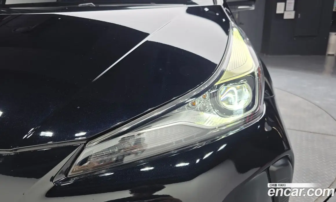 Toyota Prius 2021 1.8 автомат (гидро), фото 7 Toyota Prius 2021 1.8 автомат (гидро), фото 7