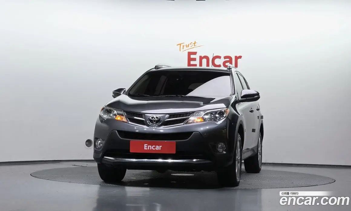 Toyota RAV4 2015 2.5 автомат (гидро), фото 3 Toyota RAV4 2015 2.5 автомат (гидро), фото 3