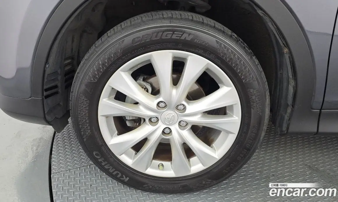 Toyota RAV4 2015 2.5 автомат (гидро), фото 5 Toyota RAV4 2015 2.5 автомат (гидро), фото 5