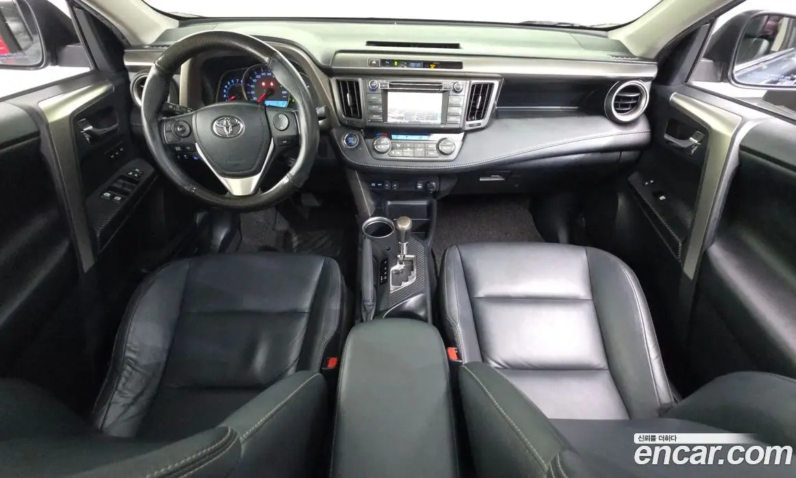 Toyota RAV4 2015 2.5 автомат (гидро), фото 7 Toyota RAV4 2015 2.5 автомат (гидро), фото 7