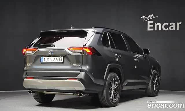 Toyota RAV4 2022 2.5 автомат (гидро), миниатюра 2 Toyota RAV4 2022 2.5 автомат (гидро), миниатюра 2