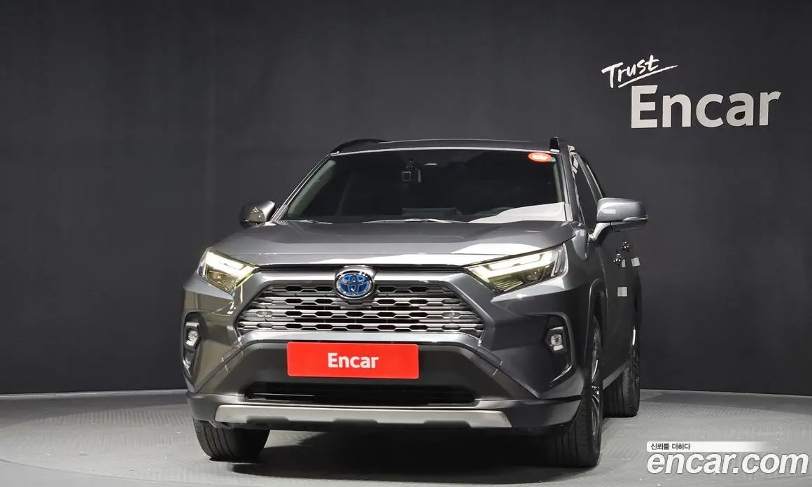 Toyota RAV4 2022 2.5 автомат (гидро), фото 3 Toyota RAV4 2022 2.5 автомат (гидро), фото 3