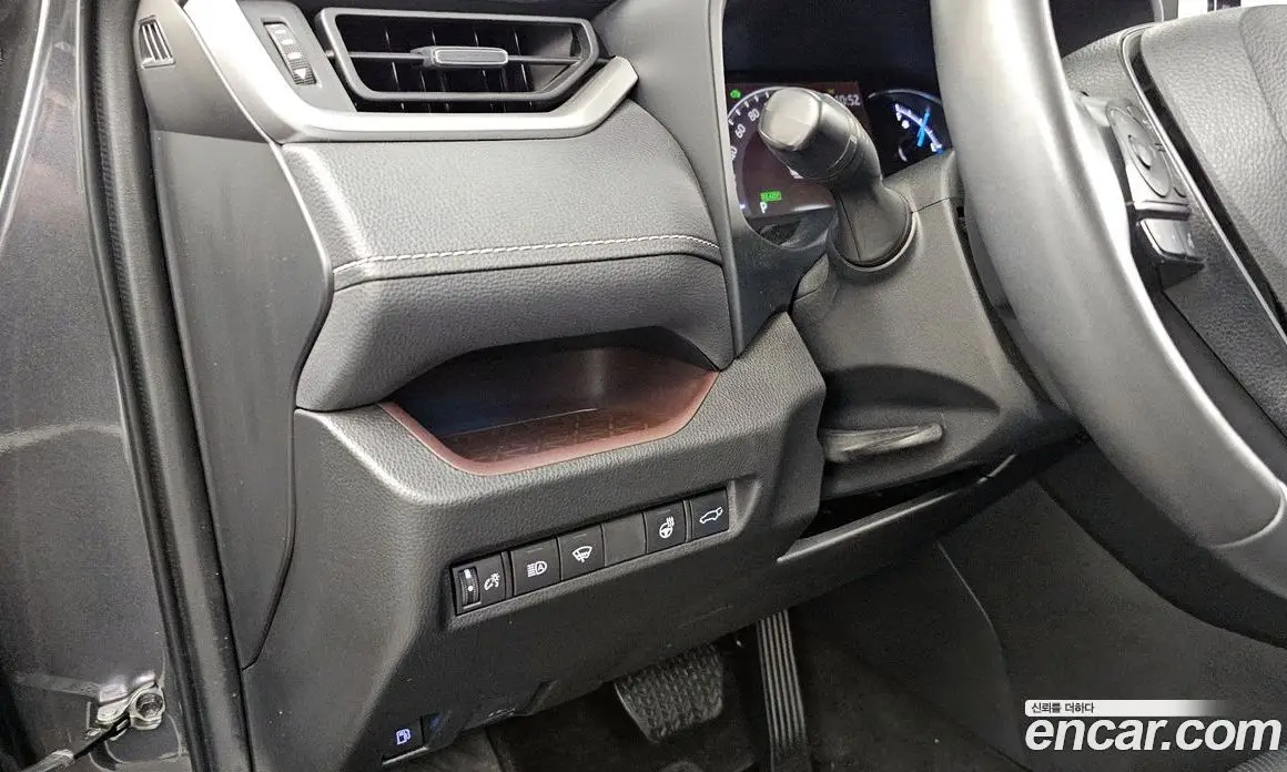 Toyota RAV4 2022 2.5 автомат (гидро), фото 29 Toyota RAV4 2022 2.5 автомат (гидро), фото 29