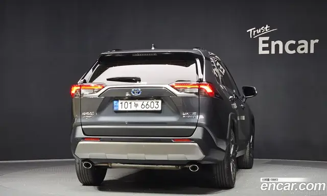 Toyota RAV4 2022 2.5 автомат (гидро), миниатюра 4 Toyota RAV4 2022 2.5 автомат (гидро), миниатюра 4
