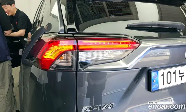 Toyota RAV4 2022 2.5 автомат (гидро), миниатюра 9 Toyota RAV4 2022 2.5 автомат (гидро), миниатюра 9