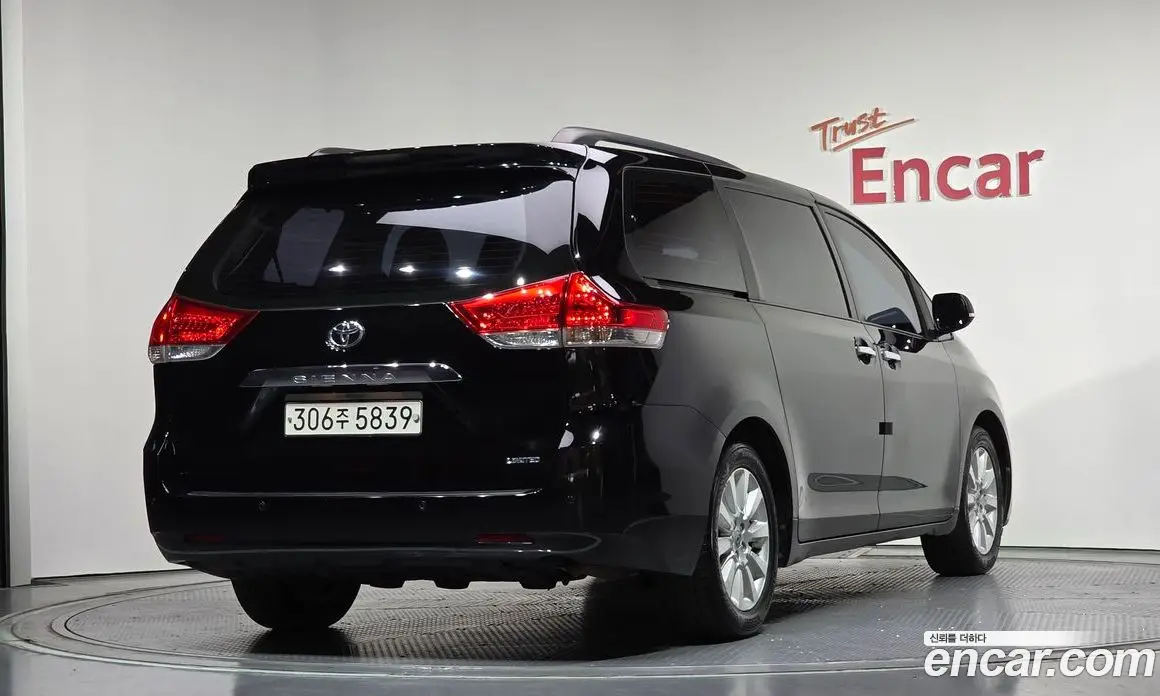 Toyota Sienna 2011 3.5 автомат (гидро), фото 2 Toyota Sienna 2011 3.5 автомат (гидро), фото 2