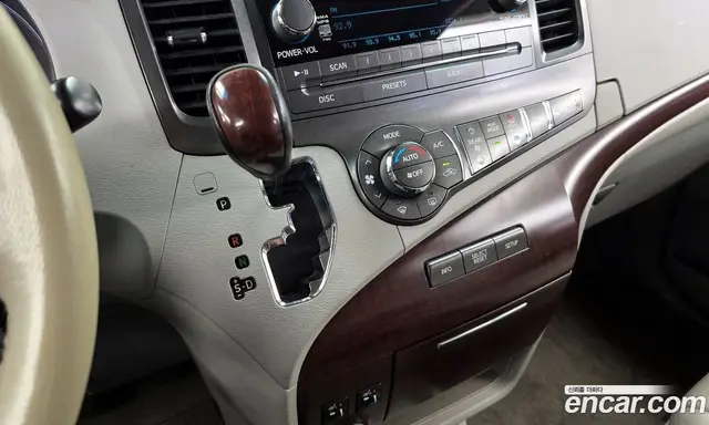 Toyota Sienna 2011 3.5 автомат (гидро), миниатюра 12