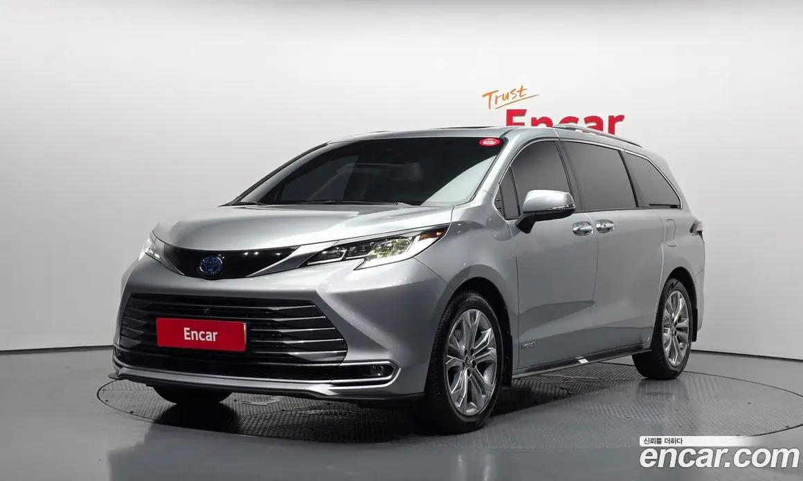 Toyota Sienna 2021 2.5 автомат (гидро), фото 1 Toyota Sienna 2021 2.5 автомат (гидро), фото 1