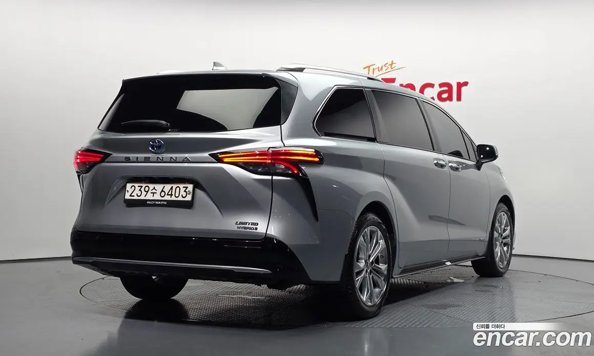 Toyota Sienna 2021 2.5 автомат (гидро), фото 2 Toyota Sienna 2021 2.5 автомат (гидро), фото 2