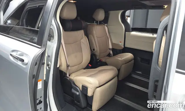 Toyota Sienna 2021 2.5 автомат (гидро), миниатюра 12