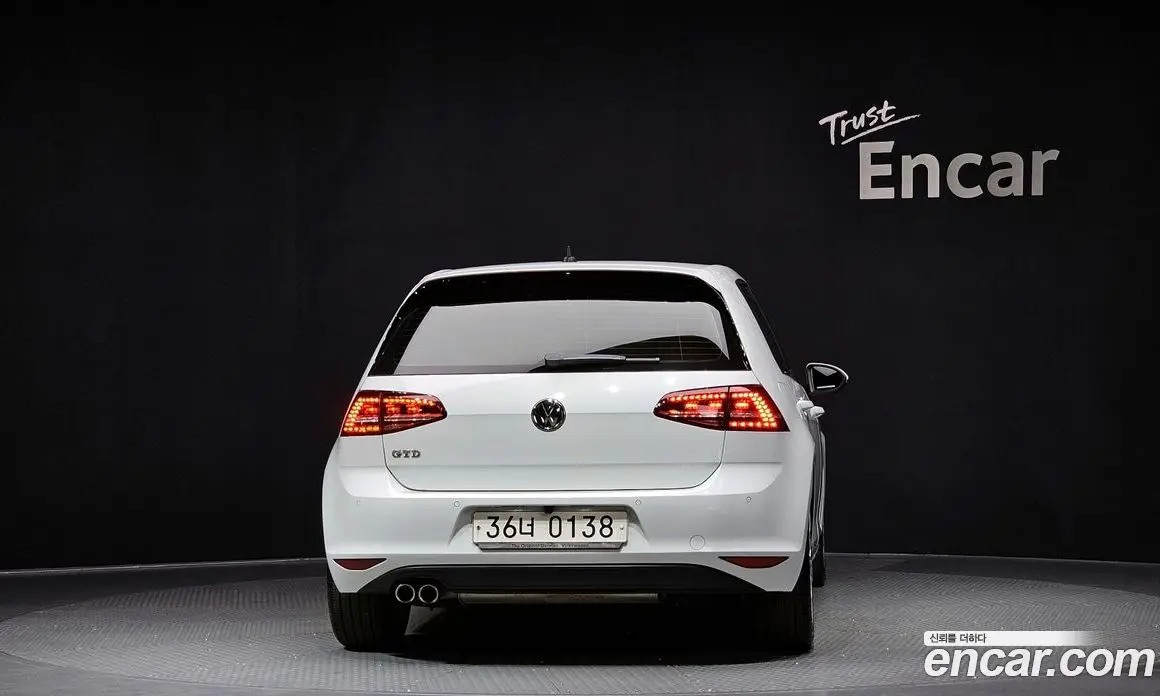 Volkswagen Golf 2015 2.0 автомат (гидро), фото 4 Volkswagen Golf 2015 2.0 автомат (гидро), фото 4