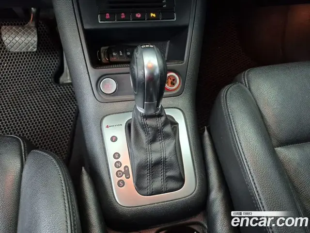Volkswagen Tiguan 2014 2.0 автомат (гидро), миниатюра 9 Volkswagen Tiguan 2014 2.0 автомат (гидро), миниатюра 9