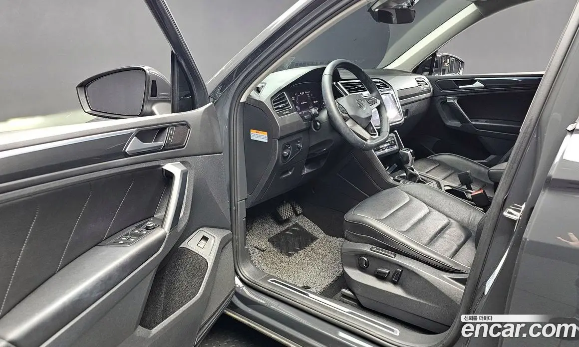 Volkswagen Tiguan 2021 2.0 автомат (гидро), фото 11