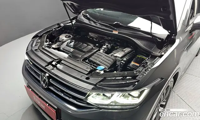 Volkswagen Tiguan 2021 2.0 автомат (гидро), миниатюра 6