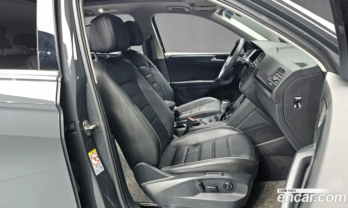 Volkswagen Tiguan 2021 2.0 автомат (гидро), фото 10