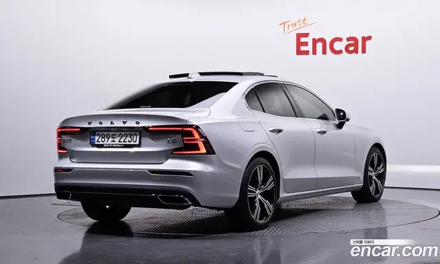 Volvo S60 2021 2.0 автомат (гидро), миниатюра 2 Volvo S60 2021 2.0 автомат (гидро), миниатюра 2