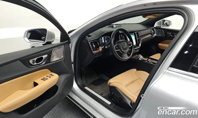 Volvo S60 2021 2.0 автомат (гидро), миниатюра 11 Volvo S60 2021 2.0 автомат (гидро), миниатюра 11
