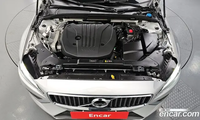 Volvo S60 2021 2.0 автомат (гидро), миниатюра 6 Volvo S60 2021 2.0 автомат (гидро), миниатюра 6