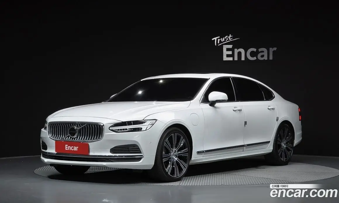 Volvo S90 2022 2.0 автомат (гидро), фото 1 Volvo S90 2022 2.0 автомат (гидро), фото 1