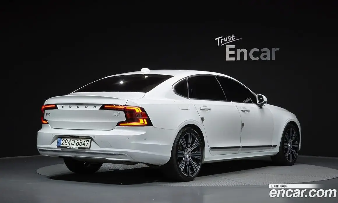 Volvo S90 2022 2.0 автомат (гидро), фото 2 Volvo S90 2022 2.0 автомат (гидро), фото 2