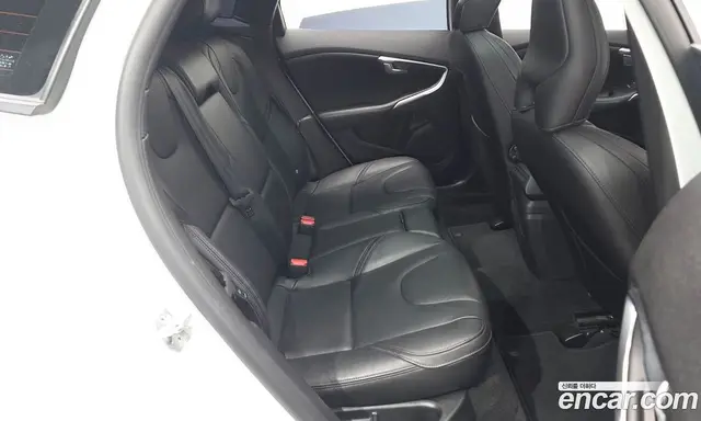 Volvo V40 2016 2.0 автомат (гидро), миниатюра 12