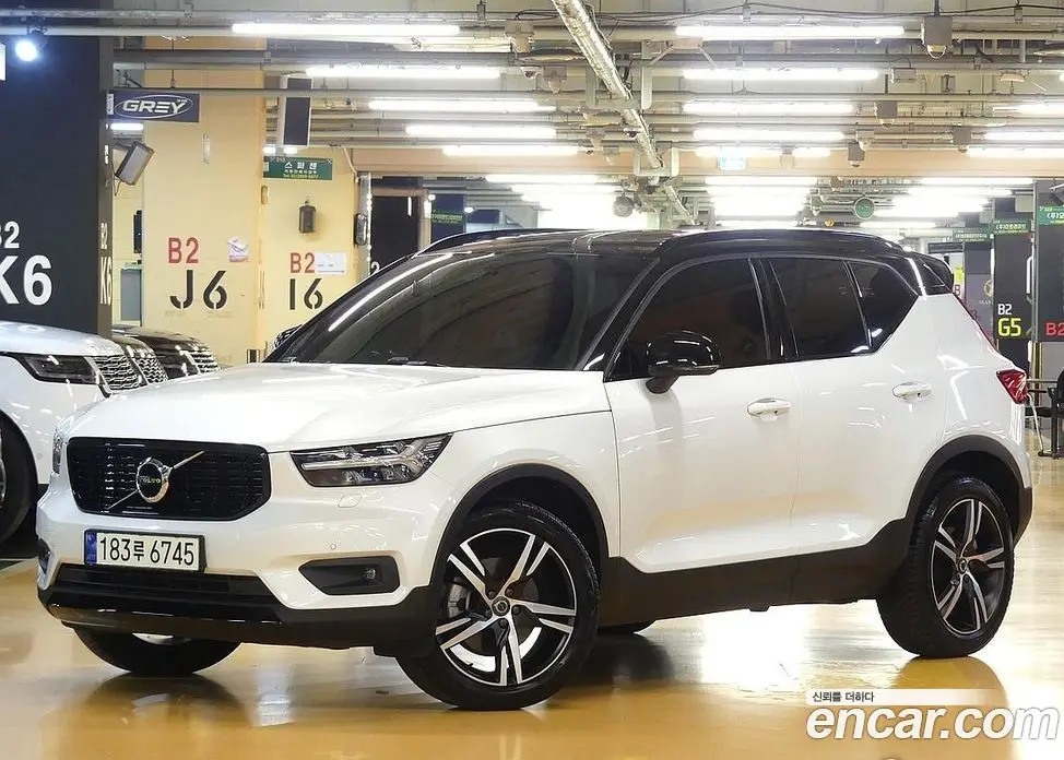 Volvo XC40 2021 2.0 автомат (гидро), фото 2 Volvo XC40 2021 2.0 автомат (гидро), фото 2
