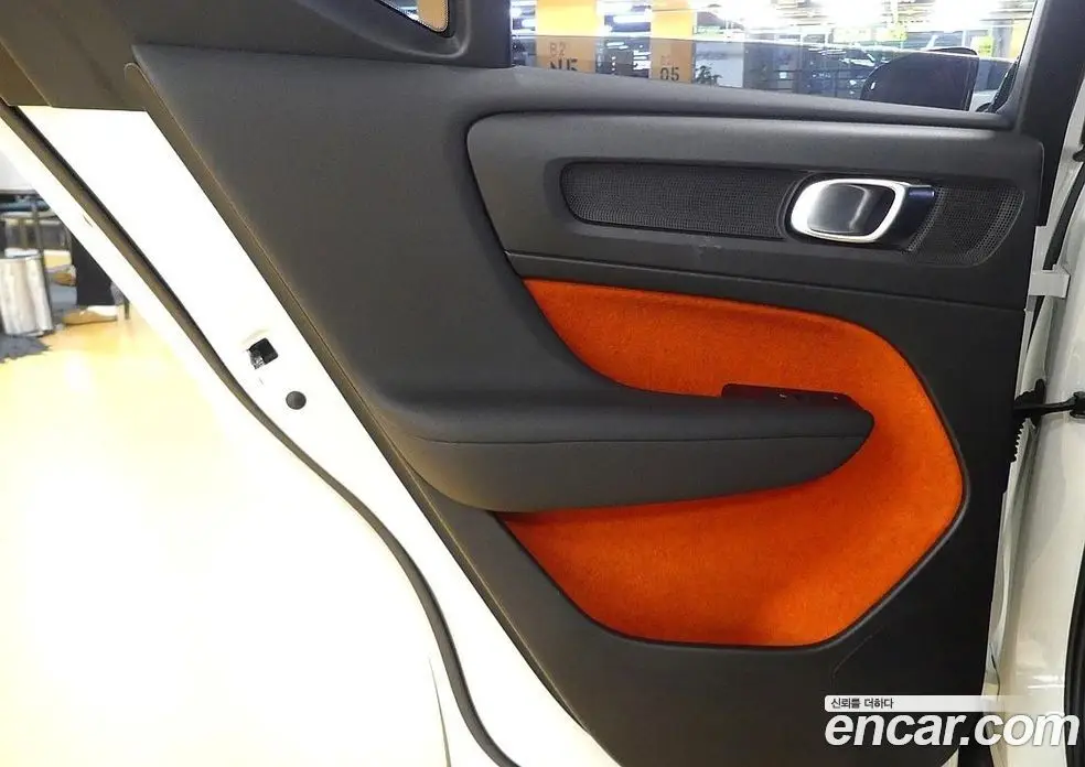 Volvo XC40 2021 2.0 автомат (гидро), фото 17 Volvo XC40 2021 2.0 автомат (гидро), фото 17