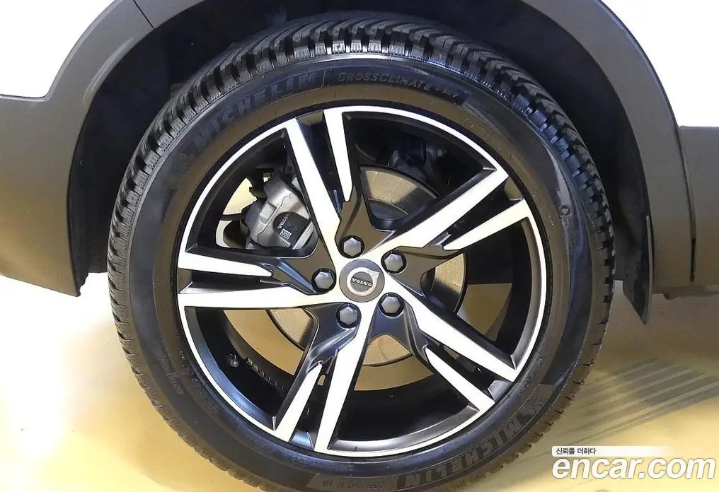 Volvo XC40 2021 2.0 автомат (гидро), фото 20 Volvo XC40 2021 2.0 автомат (гидро), фото 20