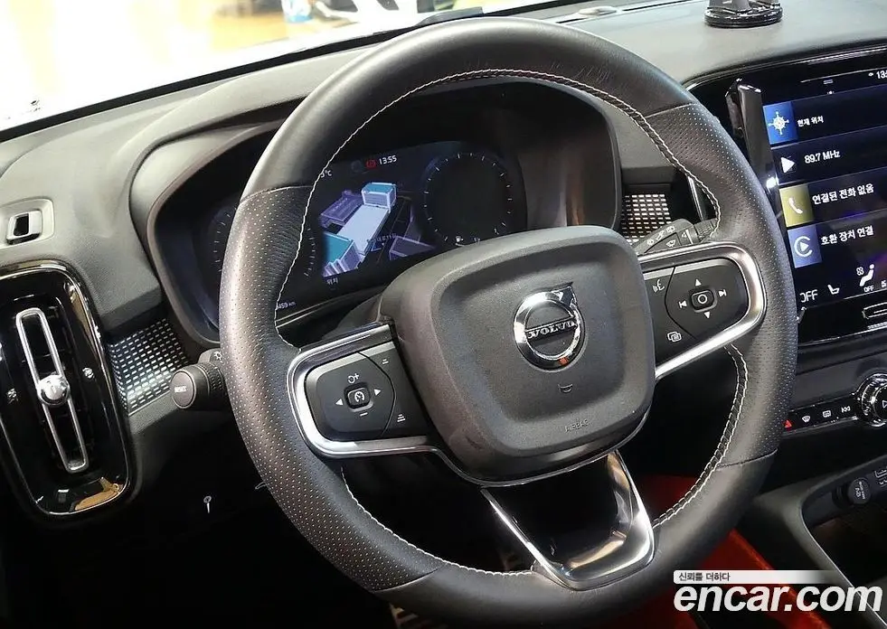 Volvo XC40 2021 2.0 автомат (гидро), фото 10 Volvo XC40 2021 2.0 автомат (гидро), фото 10
