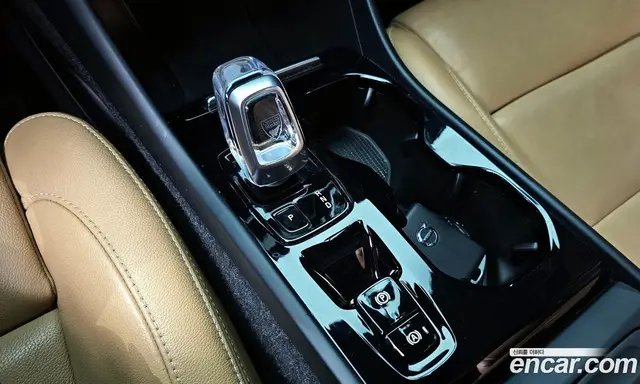 Volvo XC40 2021 2.0 автомат (гидро), миниатюра 9 Volvo XC40 2021 2.0 автомат (гидро), миниатюра 9