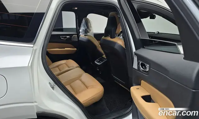 Volvo XC60 2017 2.0 автомат (гидро), миниатюра 12