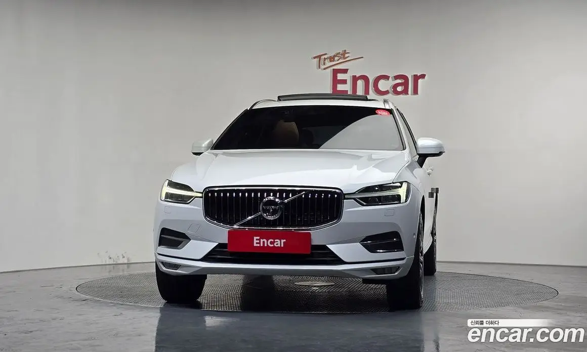 Volvo XC60 2017 2.0 автомат (гидро), фото 3 Volvo XC60 2017 2.0 автомат (гидро), фото 3