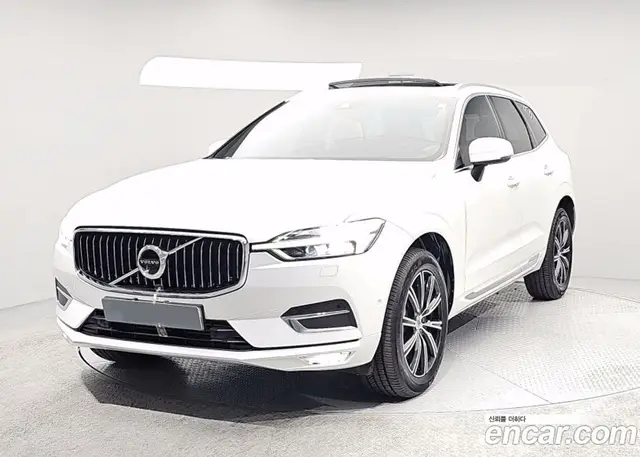 Volvo XC60 2019 2.0 автомат (гидро), миниатюра 1 Volvo XC60 2019 2.0 автомат (гидро), миниатюра 1