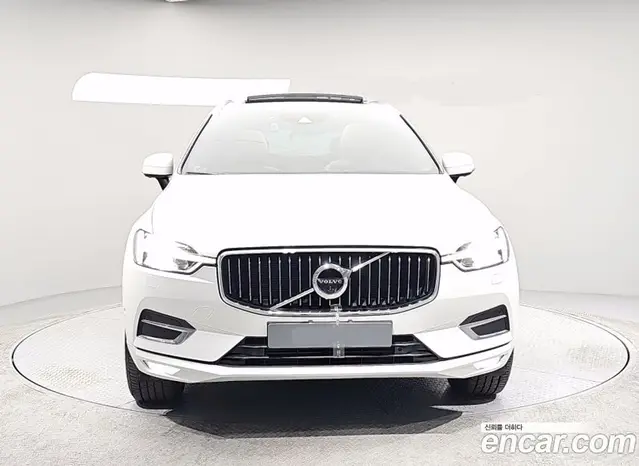 Volvo XC60 2019 2.0 автомат (гидро), миниатюра 3 Volvo XC60 2019 2.0 автомат (гидро), миниатюра 3