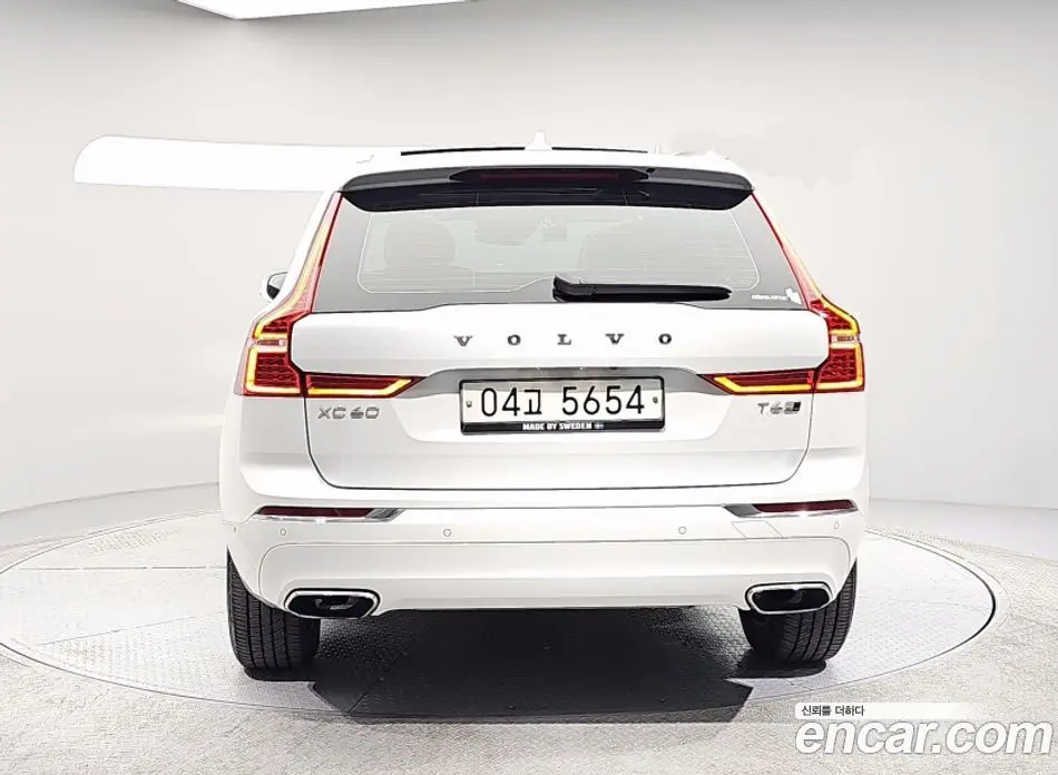 Volvo XC60 2019 2.0 автомат (гидро), фото 4 Volvo XC60 2019 2.0 автомат (гидро), фото 4