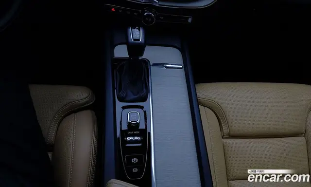 Volvo XC60 2019 2.0 автомат (гидро), миниатюра 9 Volvo XC60 2019 2.0 автомат (гидро), миниатюра 9