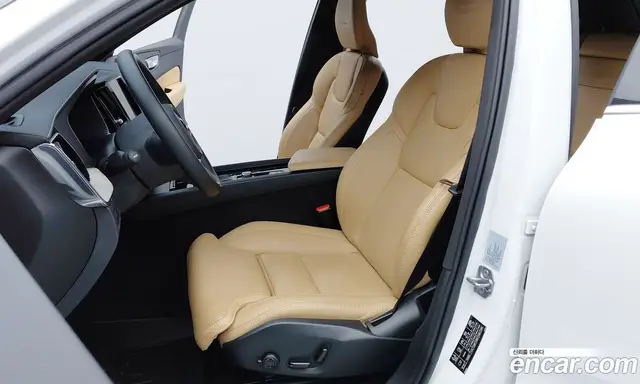 Volvo XC60 2019 2.0 автомат (гидро), миниатюра 10 Volvo XC60 2019 2.0 автомат (гидро), миниатюра 10