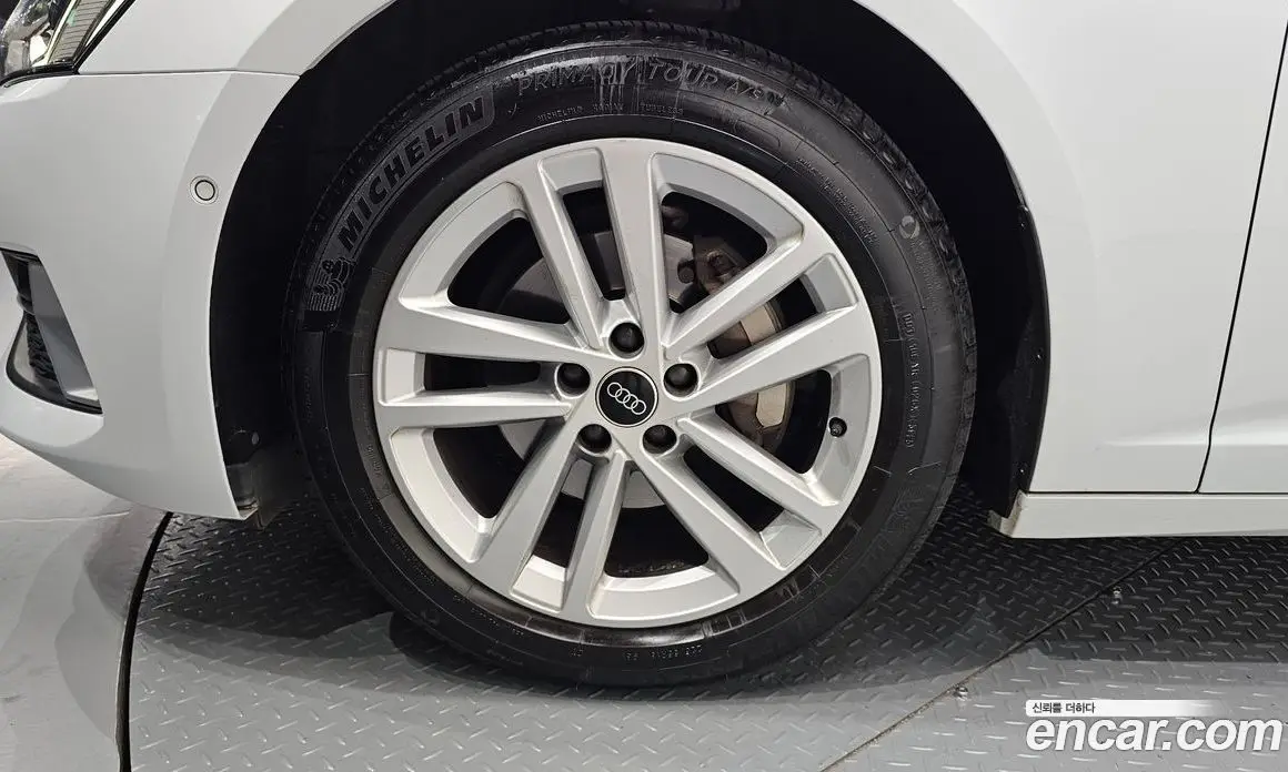 Audi A6 2023 2.0 автомат (гидро), фото 5 Audi A6 2023 2.0 автомат (гидро), фото 5