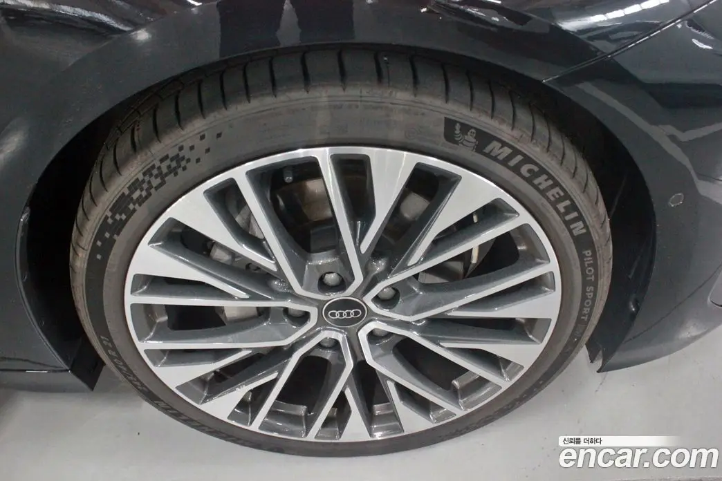 Audi A6 e-tron 2025 автомат (гидро), фото 5 Audi A6 e-tron 2025 автомат (гидро), фото 5