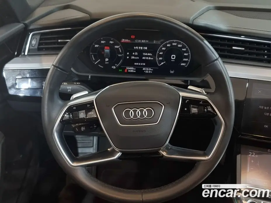 Audi e-tron 2023 0.2 автомат (гидро), фото 12 Audi e-tron 2023 0.2 автомат (гидро), фото 12