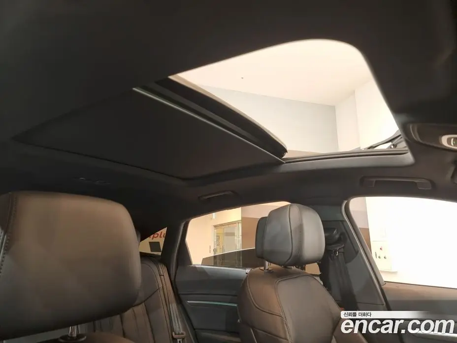 Audi e-tron 2023 0.2 автомат (гидро), фото 18 Audi e-tron 2023 0.2 автомат (гидро), фото 18