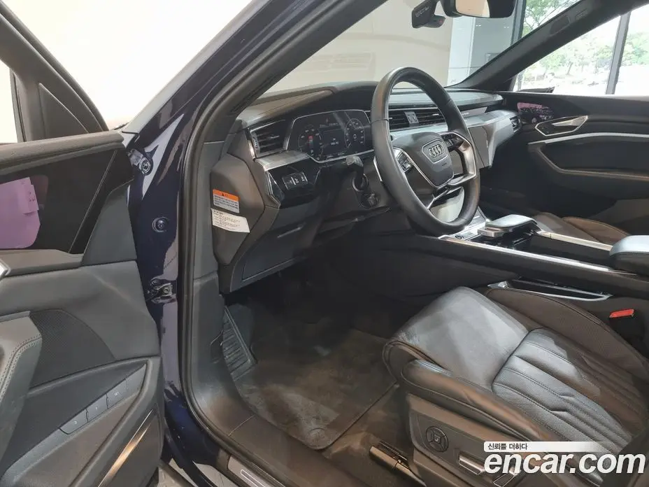 Audi e-tron 2023 0.2 автомат (гидро), фото 7 Audi e-tron 2023 0.2 автомат (гидро), фото 7